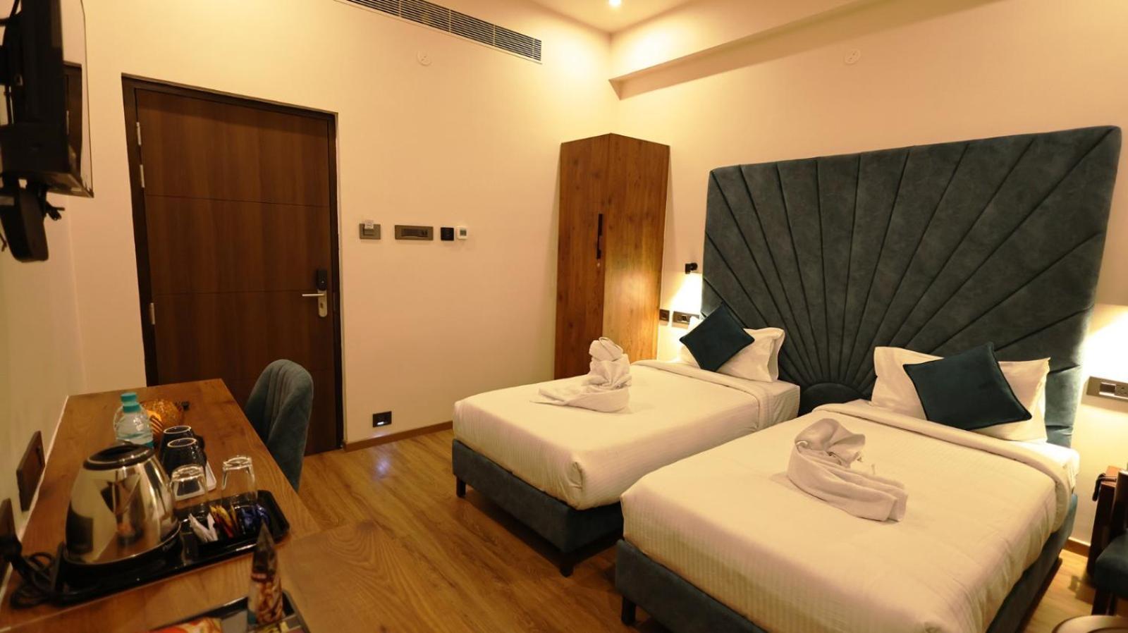 Hotel Elpaso Salem Buitenkant foto